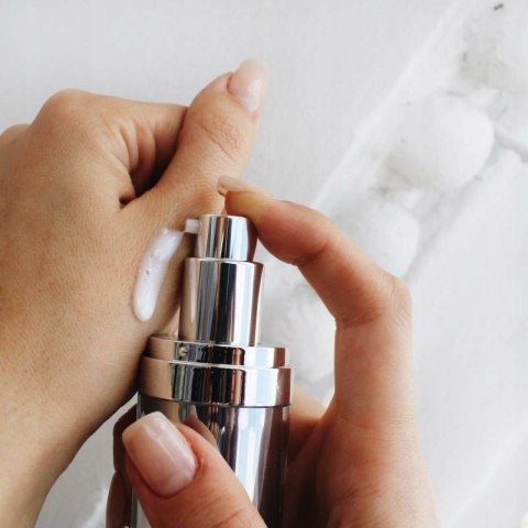 Bueno | Hydro Volume Lift Serum | Serum Liftingujące z Peptydami Przeciw Zmarszczkom - 40ml