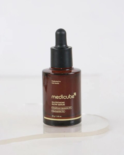 Serum do Twarzy Medicube AGE-R Glow z Glutationem Rozświetlające Koreańskie