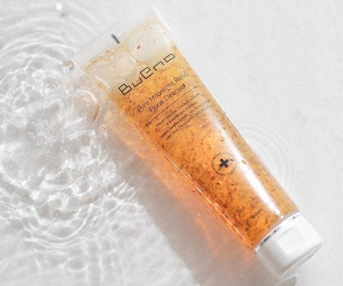 Bueno | Pure Moonlight Rose Floral Cleanser | Delikatny Żel do Mycia Twarzy Kojący na Niedoskonałości - 150ml